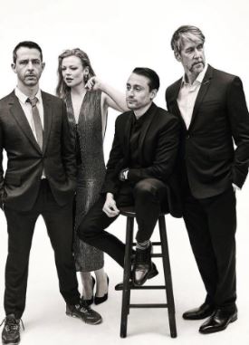 Emma Wall husband Jeremy Strong with the cast of Succession